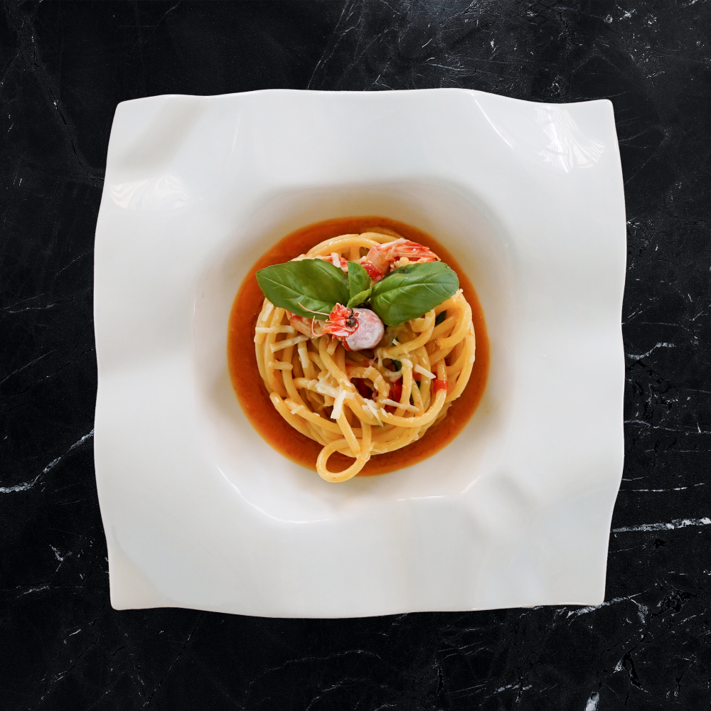 Un primo piatto semplice e gustoso tagliatellina di pasta fresca alla cicala con pomodorino fresco